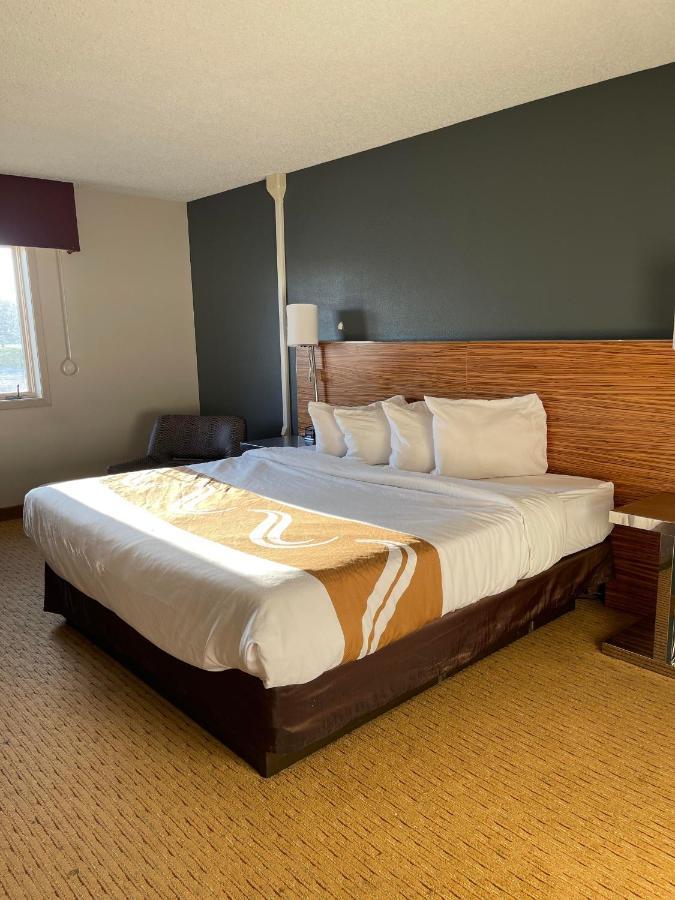 Quality Inn Frontier At Us Hwy 30 Clinton Exterior foto
